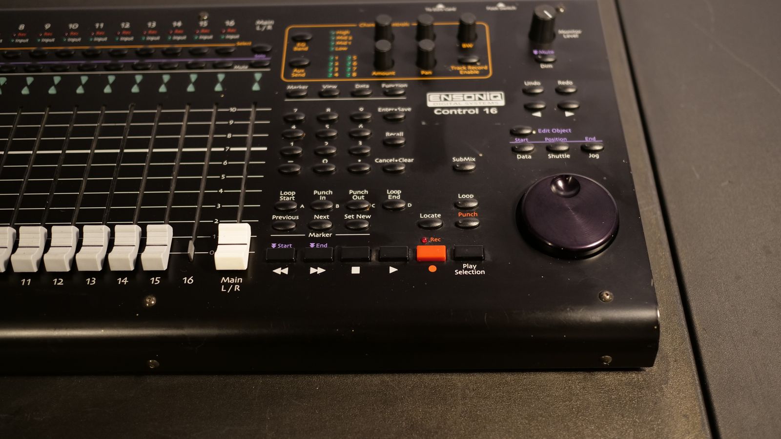 ensoniq_paris_control4.jpg