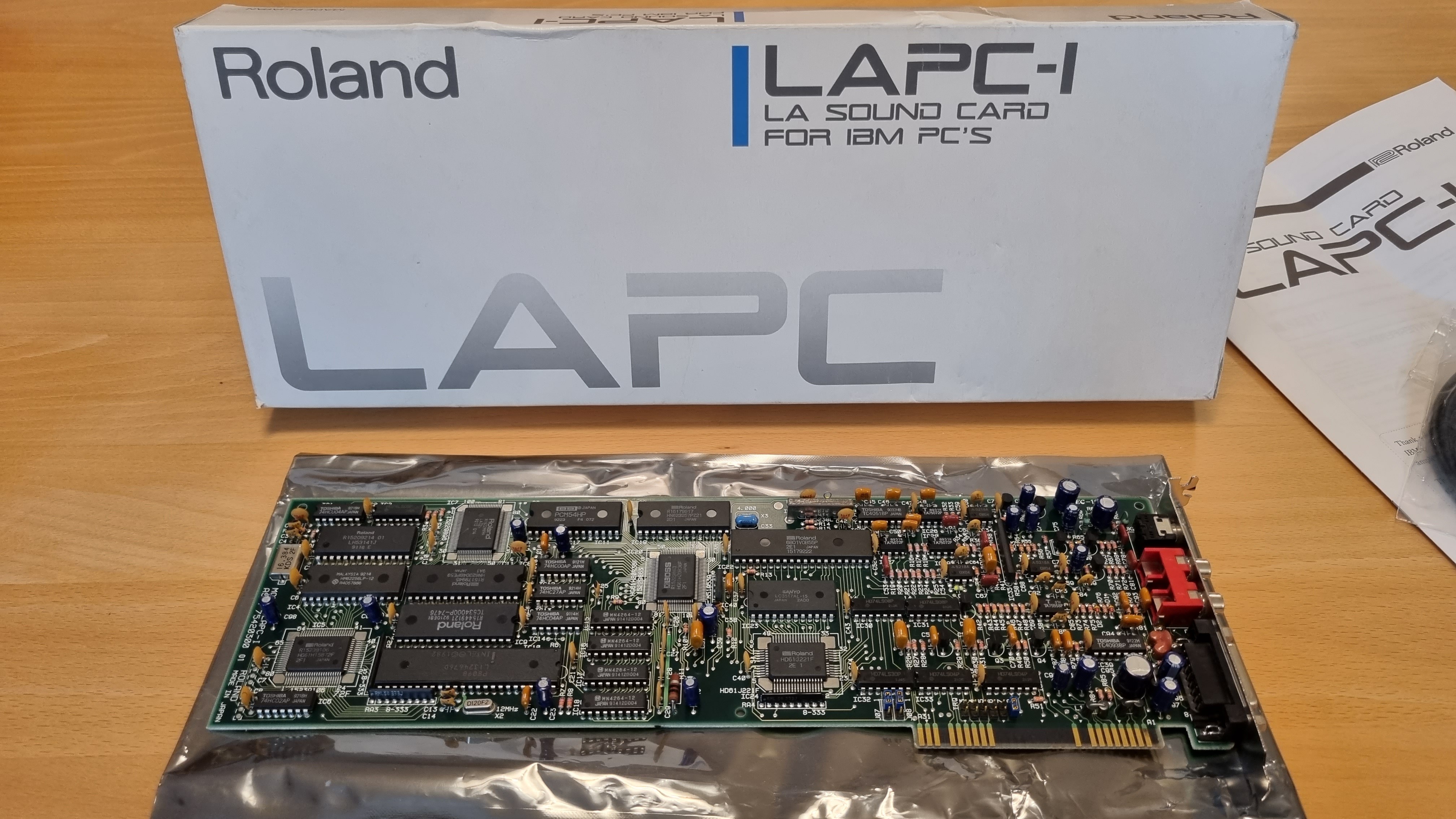 roland-lapc-i-box3.jpg